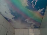 Натяжной потолок с арт-печатью в ванной